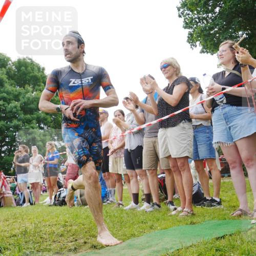 21.06.2026 - 29. Vierlanden-Triathlon LAZAROV Photography http://msf.ph/oto/9858337 21.06.2026 10:53:23 Schwimmen 657 meine-sportfotos.de
