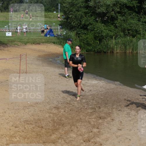 21.06.2026 - 29. Vierlanden-Triathlon Andreas Tolksdorf http://msf.ph/oto/9858341 21.06.2026 09:03:21 Schwimmen 241, 261 meine-sportfotos.de