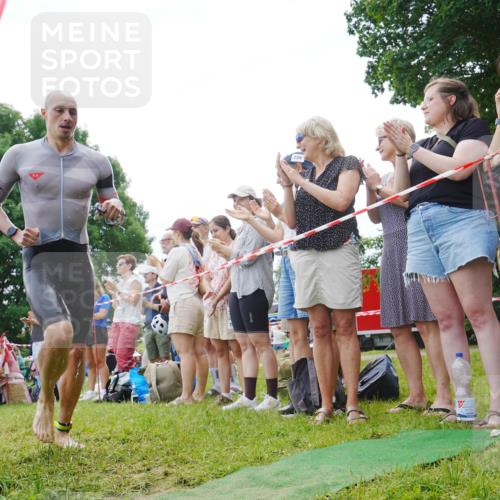21.06.2026 - 29. Vierlanden-Triathlon LAZAROV Photography http://msf.ph/oto/9858350 21.06.2026 10:55:07 Schwimmen 97 meine-sportfotos.de