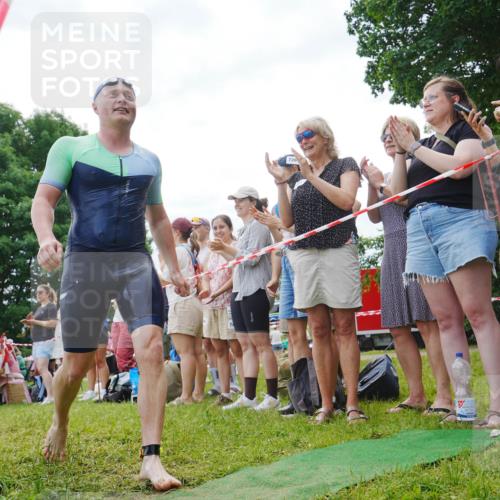 21.06.2026 - 29. Vierlanden-Triathlon LAZAROV Photography http://msf.ph/oto/9858357 21.06.2026 10:55:12 Schwimmen 97, 679 meine-sportfotos.de