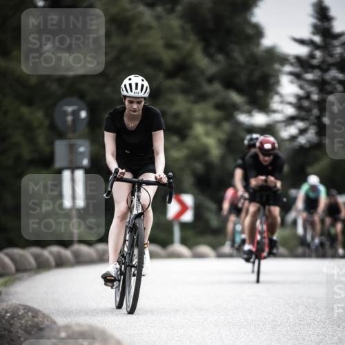 21.06.2026 - 29. Vierlanden-Triathlon H.Heesch http://msf.ph/oto/9858427 21.06.2026 10:30:43 Radfahren 158, 174, 192, 314, 366, 512, 534, 559, 586 meine-sportfotos.de