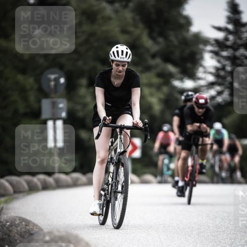 21.06.2026 - 29. Vierlanden-Triathlon H.Heesch http://msf.ph/oto/9858436 21.06.2026 10:30:43 Radfahren 158, 174, 192, 314, 366, 512, 534, 559, 586 meine-sportfotos.de