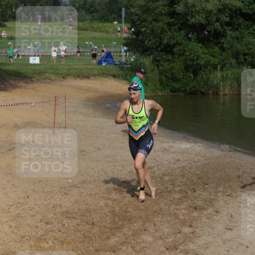 21.06.2026 - 29. Vierlanden-Triathlon Andreas Tolksdorf http://msf.ph/oto/9858441 21.06.2026 09:03:29 Schwimmen 241, 288 meine-sportfotos.de