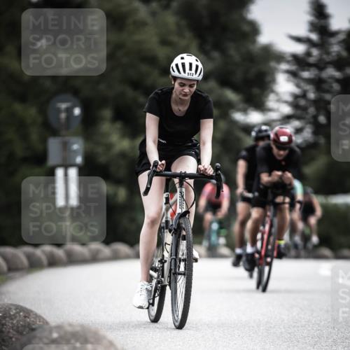 21.06.2026 - 29. Vierlanden-Triathlon H.Heesch http://msf.ph/oto/9858445 21.06.2026 10:30:43 Radfahren 158, 174, 192, 314, 366, 512, 534, 559, 586 meine-sportfotos.de