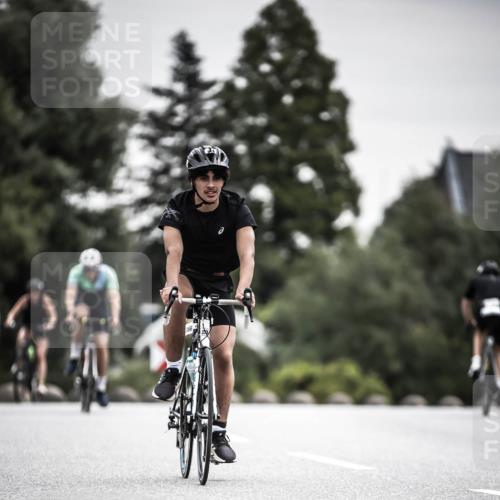 21.06.2026 - 29. Vierlanden-Triathlon H.Heesch http://msf.ph/oto/9858467 21.06.2026 10:30:45 Radfahren 174, 192, 294, 314, 366, 512, 534, 559, 586 meine-sportfotos.de