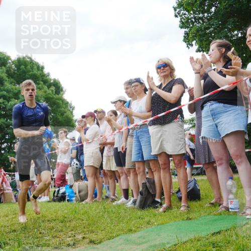 21.06.2026 - 29. Vierlanden-Triathlon LAZAROV Photography http://msf.ph/oto/9858482 21.06.2026 10:58:02 Schwimmen 650, 689 meine-sportfotos.de