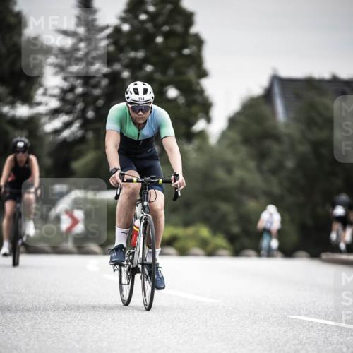 21.06.2026 - 29. Vierlanden-Triathlon H.Heesch http://msf.ph/oto/9858489 21.06.2026 10:30:47 Radfahren 142, 174, 192, 294, 314, 366, 512, 534, 559, 586 meine-sportfotos.de