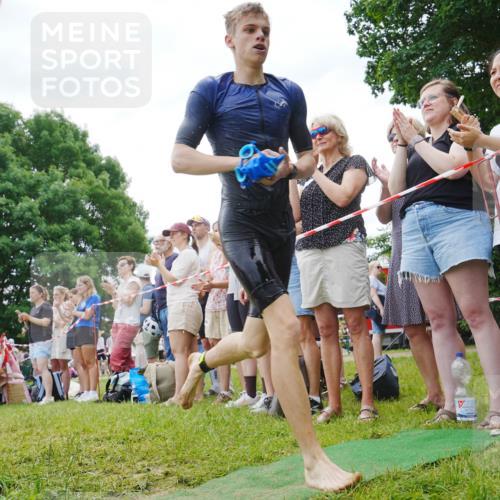 21.06.2026 - 29. Vierlanden-Triathlon LAZAROV Photography http://msf.ph/oto/9858493 21.06.2026 10:58:02 Schwimmen 650, 689 meine-sportfotos.de