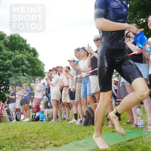 21.06.2026 - 29. Vierlanden-Triathlon LAZAROV Photography http://msf.ph/oto/9858498 21.06.2026 10:58:03 Schwimmen 650, 689 meine-sportfotos.de