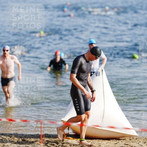 21.06.2026 - 29. Vierlanden-Triathlon LAZAROV Photography http://msf.ph/oto/9858506 21.06.2026 08:13:02 Schwimmen  meine-sportfotos.de