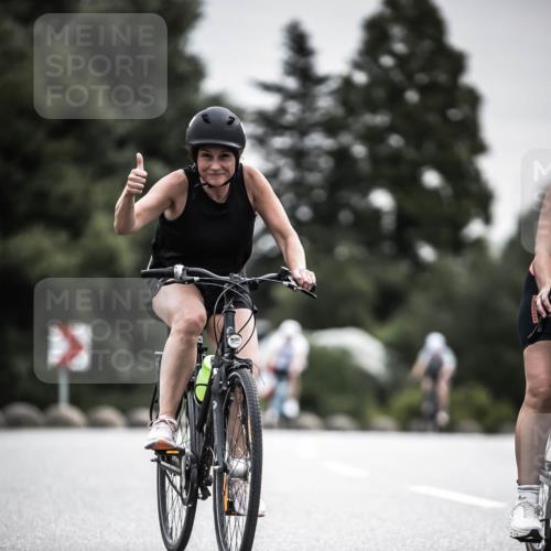 21.06.2026 - 29. Vierlanden-Triathlon H.Heesch http://msf.ph/oto/9858534 21.06.2026 10:30:50 Radfahren 142, 174, 294, 314, 366, 534, 559, 580, 586 meine-sportfotos.de