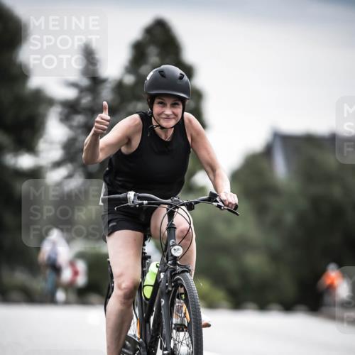 21.06.2026 - 29. Vierlanden-Triathlon H.Heesch http://msf.ph/oto/9858558 21.06.2026 10:30:50 Radfahren 142, 174, 294, 314, 366, 534, 559, 580, 586 meine-sportfotos.de