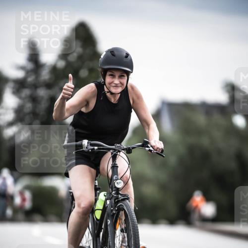 21.06.2026 - 29. Vierlanden-Triathlon H.Heesch http://msf.ph/oto/9858564 21.06.2026 10:30:50 Radfahren 142, 174, 294, 314, 366, 534, 559, 580, 586 meine-sportfotos.de