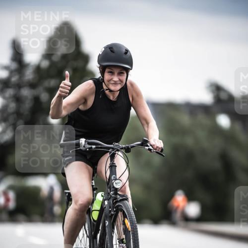 21.06.2026 - 29. Vierlanden-Triathlon H.Heesch http://msf.ph/oto/9858566 21.06.2026 10:30:50 Radfahren 142, 174, 294, 314, 366, 534, 559, 580, 586 meine-sportfotos.de