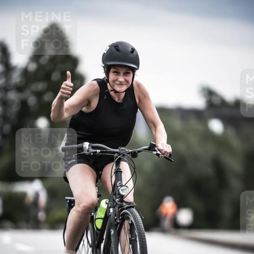 21.06.2026 - 29. Vierlanden-Triathlon H.Heesch http://msf.ph/oto/9858569 21.06.2026 10:30:50 Radfahren 142, 174, 294, 314, 366, 534, 559, 580, 586 meine-sportfotos.de