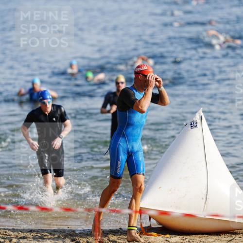 21.06.2026 - 29. Vierlanden-Triathlon LAZAROV Photography http://msf.ph/oto/9858576 21.06.2026 08:13:42 Schwimmen  meine-sportfotos.de
