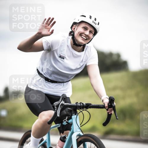 21.06.2026 - 29. Vierlanden-Triathlon H.Heesch http://msf.ph/oto/9858632 21.06.2026 10:30:58 Radfahren 175, 360, 505, 523, 580, 623 meine-sportfotos.de