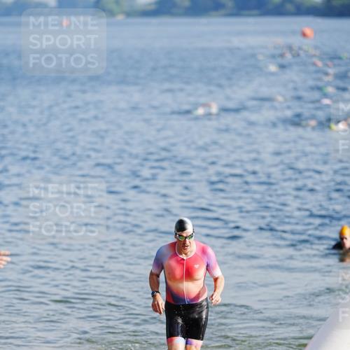 21.06.2026 - 29. Vierlanden-Triathlon LAZAROV Photography http://msf.ph/oto/9858703 21.06.2026 08:14:48 Schwimmen  meine-sportfotos.de
