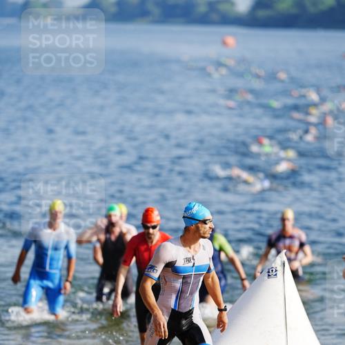 21.06.2026 - 29. Vierlanden-Triathlon LAZAROV Photography http://msf.ph/oto/9858748 21.06.2026 08:15:32 Schwimmen  meine-sportfotos.de