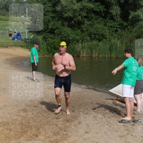 21.06.2026 - 29. Vierlanden-Triathlon Andreas Tolksdorf http://msf.ph/oto/9858760 21.06.2026 09:04:04 Schwimmen 177, 244 meine-sportfotos.de