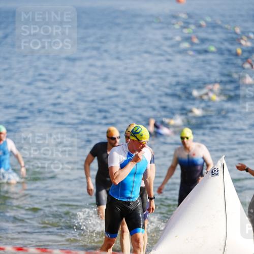 21.06.2026 - 29. Vierlanden-Triathlon LAZAROV Photography http://msf.ph/oto/9858788 21.06.2026 08:15:39 Schwimmen  meine-sportfotos.de