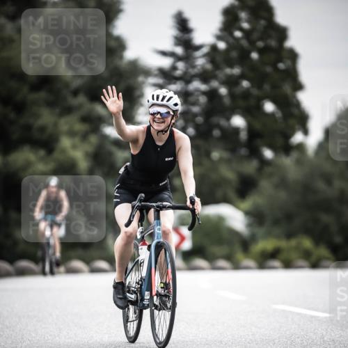 21.06.2026 - 29. Vierlanden-Triathlon H.Heesch http://msf.ph/oto/9858793 21.06.2026 10:31:14 Radfahren 154, 229, 265, 280, 352, 498, 612 meine-sportfotos.de