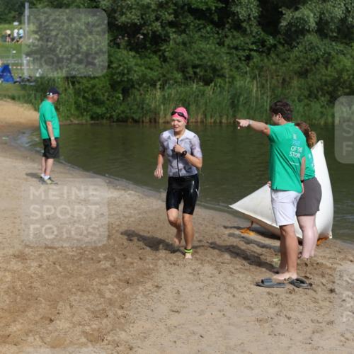 21.06.2026 - 29. Vierlanden-Triathlon Andreas Tolksdorf http://msf.ph/oto/9858808 21.06.2026 09:04:13 Schwimmen 244 meine-sportfotos.de