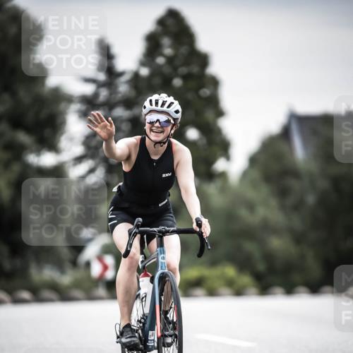 21.06.2026 - 29. Vierlanden-Triathlon H.Heesch http://msf.ph/oto/9858810 21.06.2026 10:31:15 Radfahren 229, 265, 280, 352, 498, 612 meine-sportfotos.de