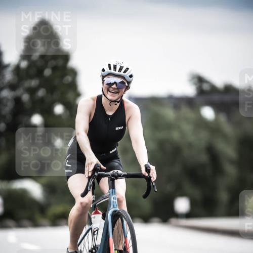 21.06.2026 - 29. Vierlanden-Triathlon H.Heesch http://msf.ph/oto/9858822 21.06.2026 10:31:15 Radfahren 229, 265, 280, 352, 498, 612 meine-sportfotos.de
