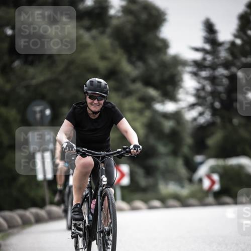 21.06.2026 - 29. Vierlanden-Triathlon H.Heesch http://msf.ph/oto/9858831 21.06.2026 10:31:17 Radfahren 229, 265, 280, 498, 612 meine-sportfotos.de