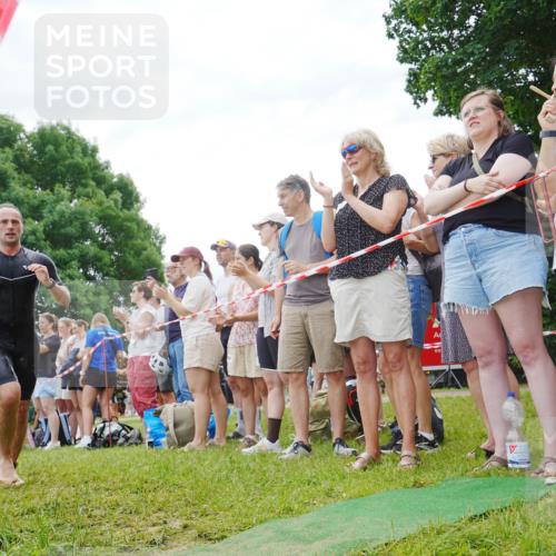 21.06.2026 - 29. Vierlanden-Triathlon LAZAROV Photography http://msf.ph/oto/9858858 21.06.2026 10:58:42 Schwimmen 675, 721 meine-sportfotos.de