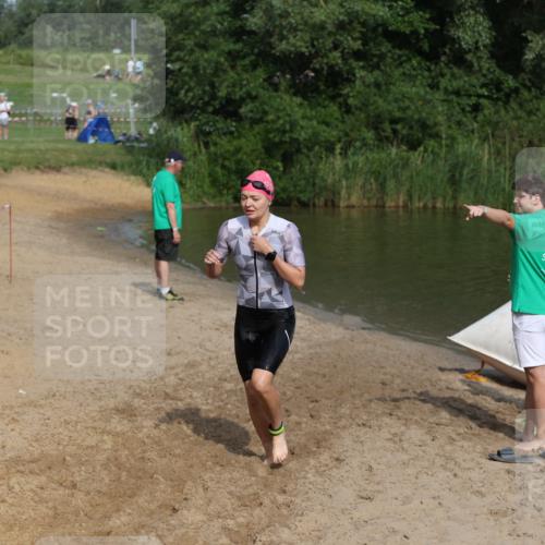 21.06.2026 - 29. Vierlanden-Triathlon Andreas Tolksdorf http://msf.ph/oto/9858868 21.06.2026 09:04:14 Schwimmen 244 meine-sportfotos.de