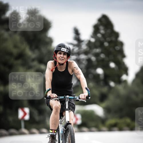21.06.2026 - 29. Vierlanden-Triathlon H.Heesch http://msf.ph/oto/9858871 21.06.2026 10:31:19 Radfahren 229, 265, 498, 612 meine-sportfotos.de