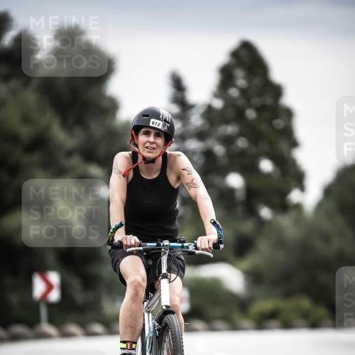 21.06.2026 - 29. Vierlanden-Triathlon H.Heesch http://msf.ph/oto/9858872 21.06.2026 10:31:20 Radfahren 265, 498, 612 meine-sportfotos.de