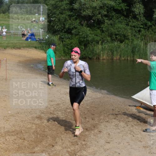 21.06.2026 - 29. Vierlanden-Triathlon Andreas Tolksdorf http://msf.ph/oto/9858873 21.06.2026 09:04:14 Schwimmen 244 meine-sportfotos.de