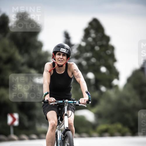 21.06.2026 - 29. Vierlanden-Triathlon H.Heesch http://msf.ph/oto/9858875 21.06.2026 10:31:20 Radfahren 265, 498, 612 meine-sportfotos.de