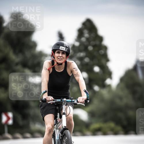 21.06.2026 - 29. Vierlanden-Triathlon H.Heesch http://msf.ph/oto/9858878 21.06.2026 10:31:20 Radfahren 265, 498, 612 meine-sportfotos.de