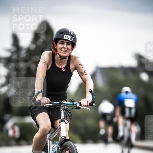 21.06.2026 - 29. Vierlanden-Triathlon H.Heesch http://msf.ph/oto/9858902 21.06.2026 10:31:20 Radfahren 265, 498, 612 meine-sportfotos.de