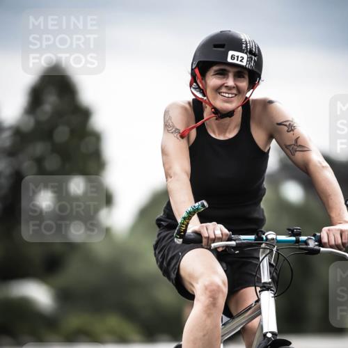 21.06.2026 - 29. Vierlanden-Triathlon H.Heesch http://msf.ph/oto/9858921 21.06.2026 10:31:20 Radfahren 265, 498, 612 meine-sportfotos.de