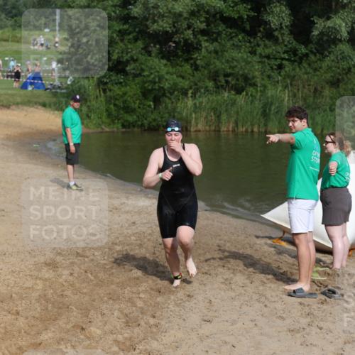 21.06.2026 - 29. Vierlanden-Triathlon Andreas Tolksdorf http://msf.ph/oto/9858930 21.06.2026 09:04:38 Schwimmen 290 meine-sportfotos.de