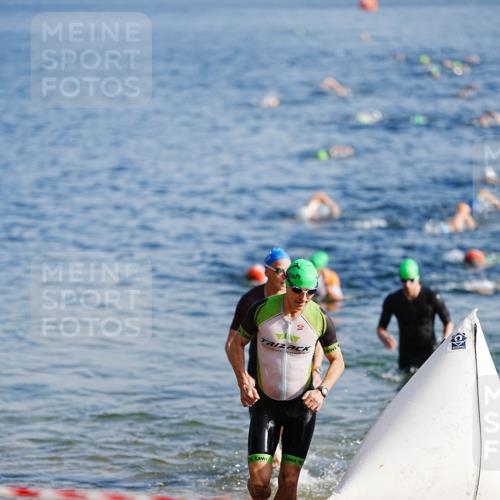 21.06.2026 - 29. Vierlanden-Triathlon LAZAROV Photography http://msf.ph/oto/9858958 21.06.2026 08:16:45 Schwimmen  meine-sportfotos.de