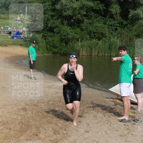 21.06.2026 - 29. Vierlanden-Triathlon Andreas Tolksdorf http://msf.ph/oto/9858960 21.06.2026 09:04:39 Schwimmen 290 meine-sportfotos.de