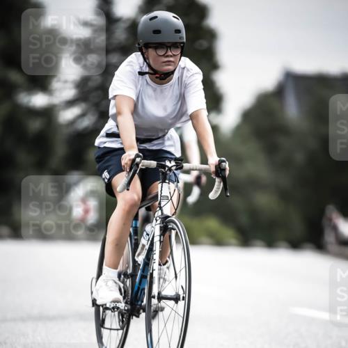 21.06.2026 - 29. Vierlanden-Triathlon H.Heesch http://msf.ph/oto/9858978 21.06.2026 10:31:33 Radfahren 145, 221, 301, 337, 489, 510 meine-sportfotos.de