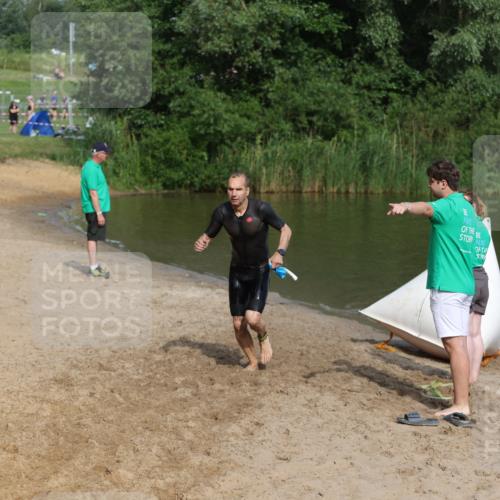 21.06.2026 - 29. Vierlanden-Triathlon Andreas Tolksdorf http://msf.ph/oto/9859021 21.06.2026 09:05:16 Schwimmen 192 meine-sportfotos.de