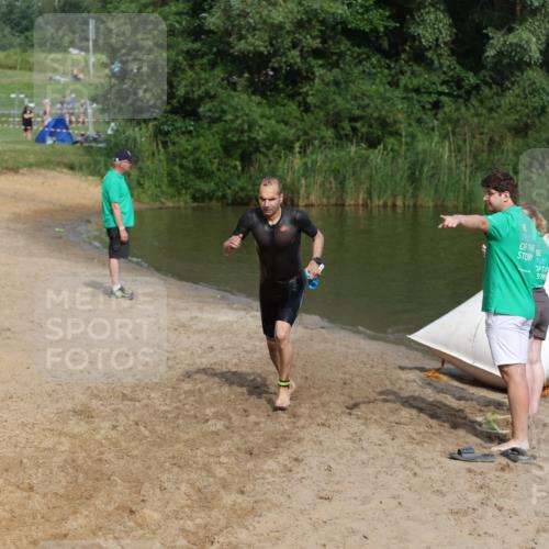 21.06.2026 - 29. Vierlanden-Triathlon Andreas Tolksdorf http://msf.ph/oto/9859037 21.06.2026 09:05:16 Schwimmen 192 meine-sportfotos.de