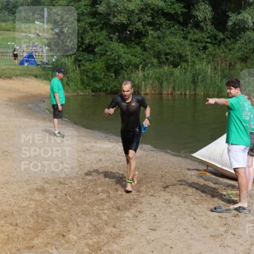 21.06.2026 - 29. Vierlanden-Triathlon Andreas Tolksdorf http://msf.ph/oto/9859043 21.06.2026 09:05:16 Schwimmen 192 meine-sportfotos.de