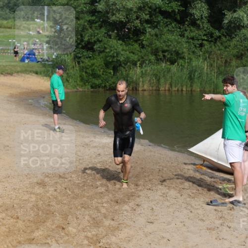 21.06.2026 - 29. Vierlanden-Triathlon Andreas Tolksdorf http://msf.ph/oto/9859065 21.06.2026 09:05:16 Schwimmen 192 meine-sportfotos.de