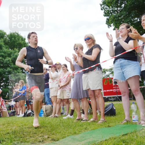 21.06.2026 - 29. Vierlanden-Triathlon LAZAROV Photography http://msf.ph/oto/9859066 21.06.2026 10:59:38 Schwimmen 682 meine-sportfotos.de