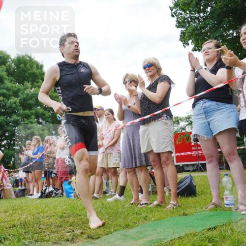 21.06.2026 - 29. Vierlanden-Triathlon LAZAROV Photography http://msf.ph/oto/9859070 21.06.2026 10:59:38 Schwimmen 682 meine-sportfotos.de
