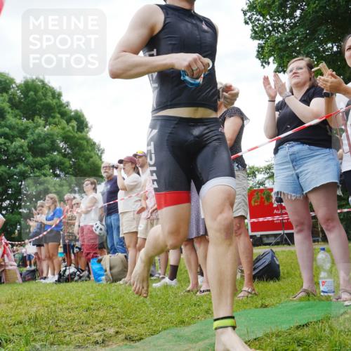 21.06.2026 - 29. Vierlanden-Triathlon LAZAROV Photography http://msf.ph/oto/9859077 21.06.2026 10:59:38 Schwimmen 682 meine-sportfotos.de